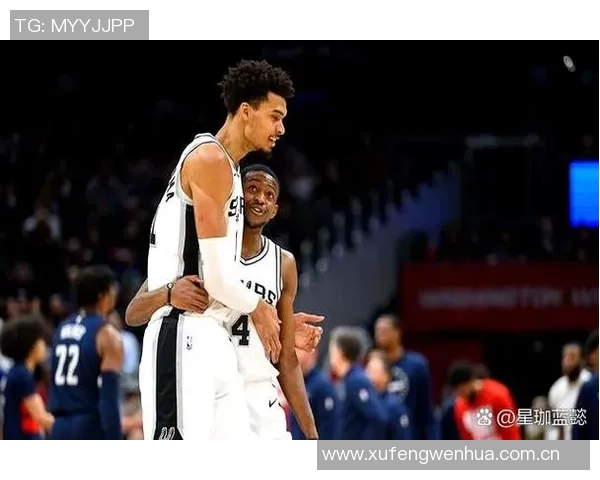 快船训练未取消哈登小卡祖巴茨等球员均在场上参与训练