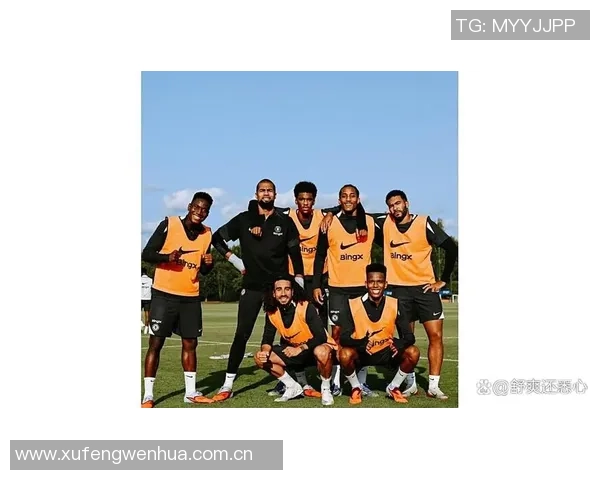 乔治分享训练趣事里斯詹姆斯总是最早到场库库雷利亚幽默风趣引发笑声